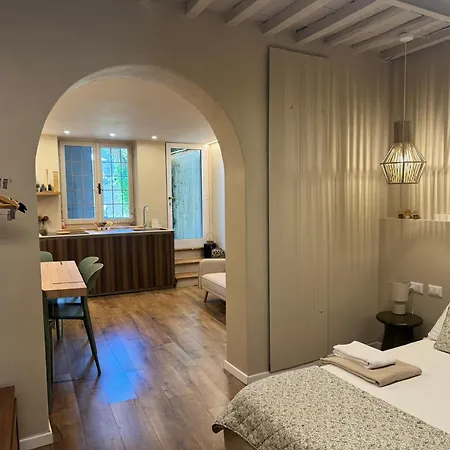 Holiday home Dimora Costanza Lucca